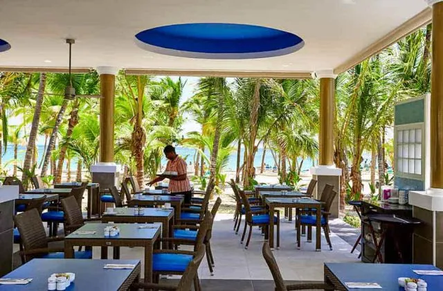 All Inlcusive Riu Bambu Punta Cana beach restaurant